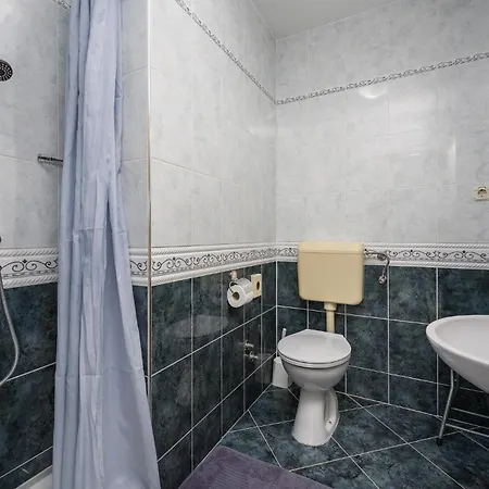 Nice Apartment In Porec With Wifi * Porec